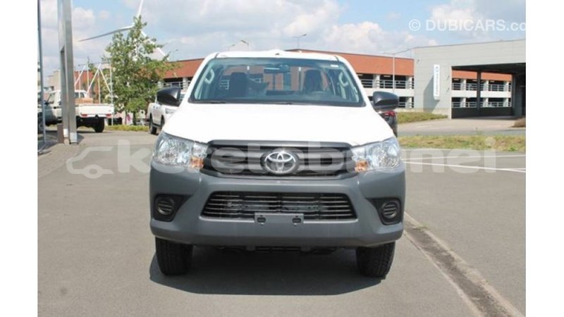 Big with watermark toyota hilux belait import dubai 2631