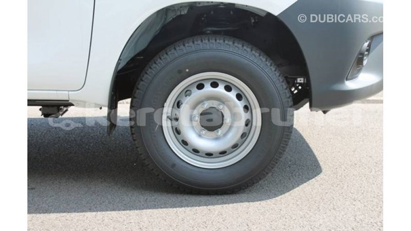 Big with watermark toyota hilux belait import dubai 2631