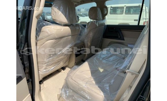 Buy Import Toyota Land Cruiser Black Car in Import - Dubai in Belait Buy Import Toyota Land Cruiser Black Car in Import - Dubai in Belait