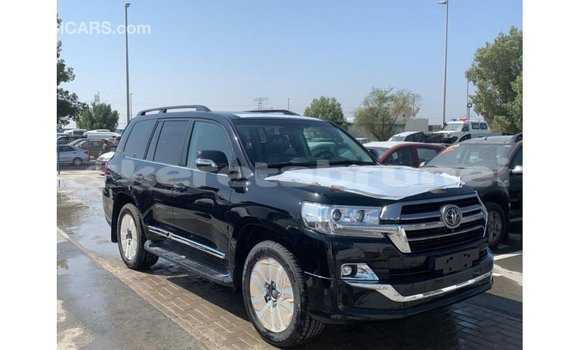 Buy Import Toyota Land Cruiser Black Car in Import - Dubai in Belait Buy Import Toyota Land Cruiser Black Car in Import - Dubai in Belait