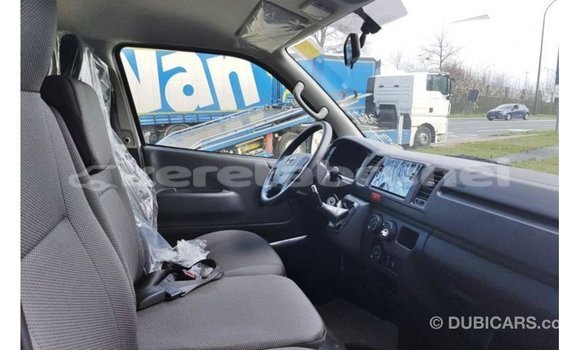 Buy Import Toyota Hiace White Car in Import - Dubai in Belait Buy Import Toyota Hiace White Car in Import - Dubai in Belait
