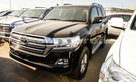 Buy Import Toyota Land Cruiser Black Car in Import - Dubai in Belait Buy Import Toyota Land Cruiser Black Car in Import - Dubai in Belait