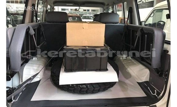 Buy Import Toyota Land Cruiser White Car in Import - Dubai in Belait Buy Import Toyota Land Cruiser White Car in Import - Dubai in Belait