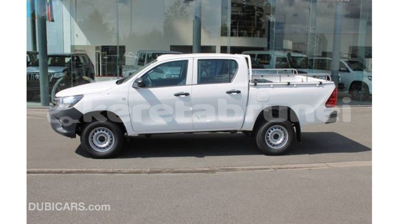 Big with watermark toyota hilux belait import dubai 2650