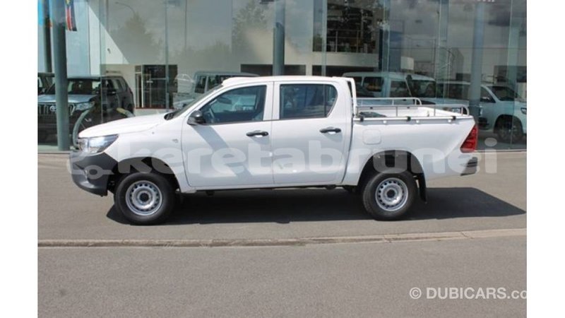 Big with watermark toyota hilux belait import dubai 2650