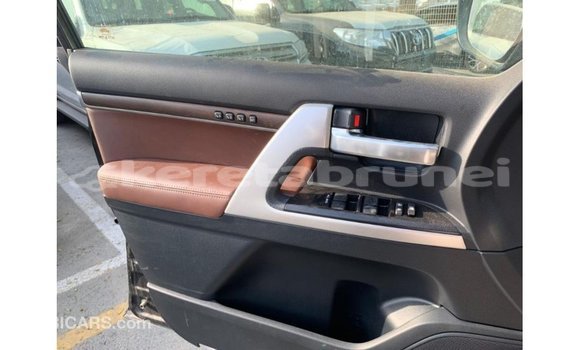 Buy Import Toyota Land Cruiser Black Car in Import - Dubai in Belait Buy Import Toyota Land Cruiser Black Car in Import - Dubai in Belait