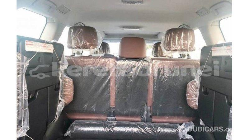 Big with watermark toyota land cruiser belait import dubai 2653