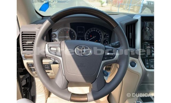 Buy Import Toyota Land Cruiser Black Car in Import - Dubai in Belait Buy Import Toyota Land Cruiser Black Car in Import - Dubai in Belait