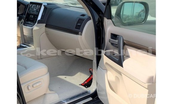 Buy Import Toyota Land Cruiser Black Car in Import - Dubai in Belait Buy Import Toyota Land Cruiser Black Car in Import - Dubai in Belait
