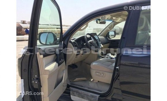 Buy Import Toyota Land Cruiser Black Car in Import - Dubai in Belait Buy Import Toyota Land Cruiser Black Car in Import - Dubai in Belait