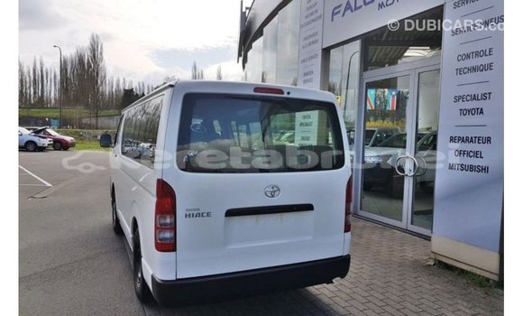 Buy Import Toyota Hiace White Car in Import - Dubai in Belait Buy Import Toyota Hiace White Car in Import - Dubai in Belait