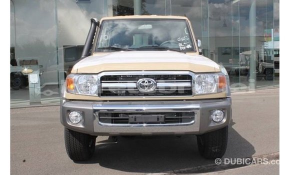 Buy Import Toyota Land Cruiser Beige Car in Import - Dubai in Belait Buy Import Toyota Land Cruiser Beige Car in Import - Dubai in Belait