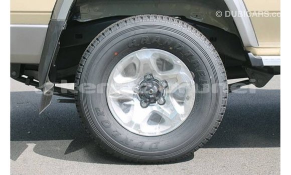 Buy Import Toyota Land Cruiser Beige Car in Import - Dubai in Belait Buy Import Toyota Land Cruiser Beige Car in Import - Dubai in Belait