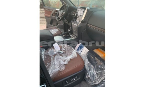 Buy Import Toyota Land Cruiser Black Car in Import - Dubai in Belait Buy Import Toyota Land Cruiser Black Car in Import - Dubai in Belait