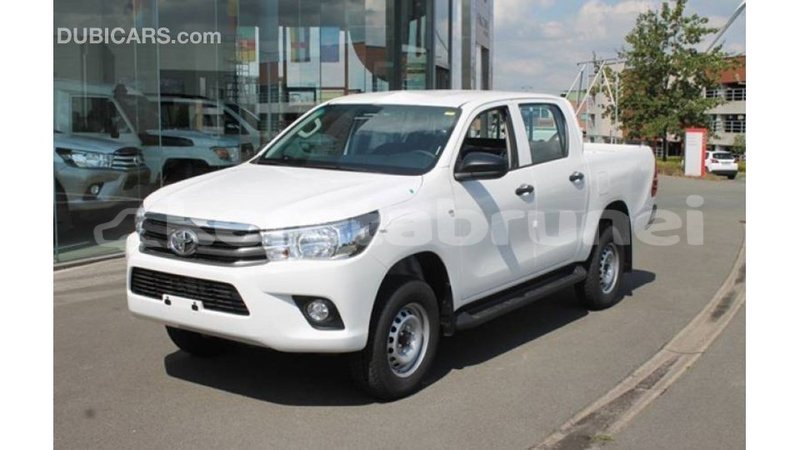 Big with watermark toyota hilux belait import dubai 2665