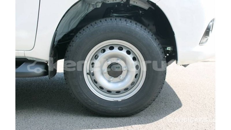 Big with watermark toyota hilux belait import dubai 2665