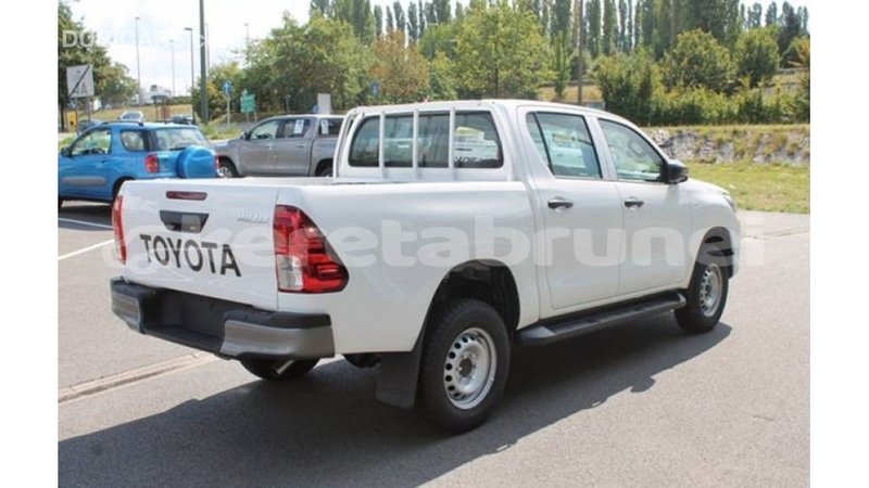 Big with watermark toyota hilux belait import dubai 2665