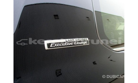Buy Import Toyota Land Cruiser Black Car in Import - Dubai in Belait Buy Import Toyota Land Cruiser Black Car in Import - Dubai in Belait