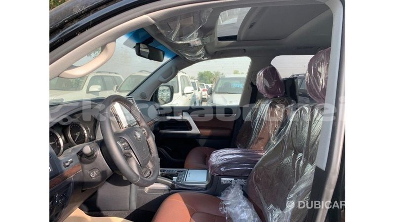 Big with watermark toyota land cruiser belait import dubai 2672