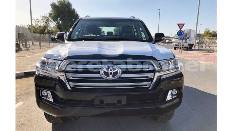 Big with watermark toyota land cruiser belait import dubai 2673