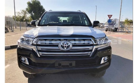 Buy Import Toyota Land Cruiser Black Car in Import - Dubai in Belait Buy Import Toyota Land Cruiser Black Car in Import - Dubai in Belait