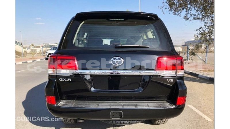 Big with watermark toyota land cruiser belait import dubai 2673