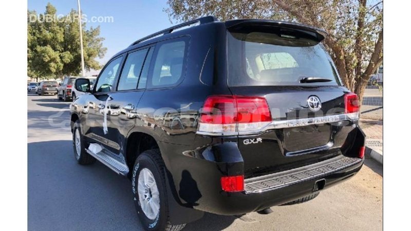 Big with watermark toyota land cruiser belait import dubai 2673