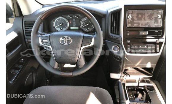 Buy Import Toyota Land Cruiser Black Car in Import - Dubai in Belait Buy Import Toyota Land Cruiser Black Car in Import - Dubai in Belait