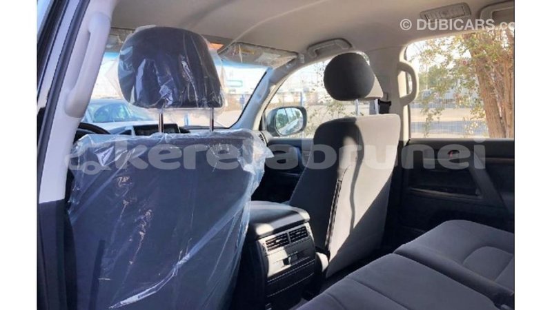 Big with watermark toyota land cruiser belait import dubai 2673