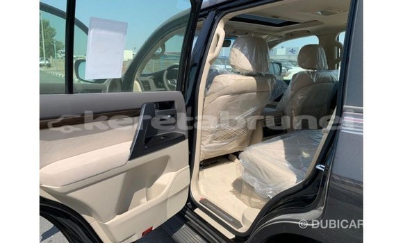 Buy Import Toyota Land Cruiser Black Car in Import - Dubai in Belait Buy Import Toyota Land Cruiser Black Car in Import - Dubai in Belait