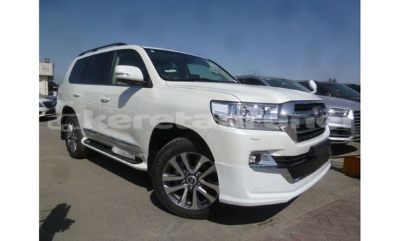 Buy Import Toyota Land Cruiser White Car in Import - Dubai in Belait Buy Import Toyota Land Cruiser White Car in Import - Dubai in Belait
