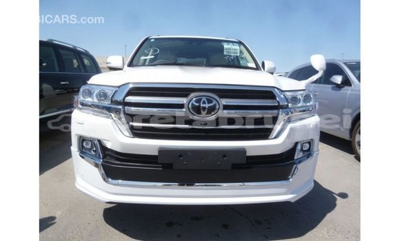Buy Import Toyota Land Cruiser White Car in Import - Dubai in Belait Buy Import Toyota Land Cruiser White Car in Import - Dubai in Belait