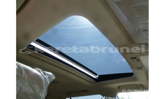 Buy Import Toyota Land Cruiser White Car in Import - Dubai in Belait Buy Import Toyota Land Cruiser White Car in Import - Dubai in Belait