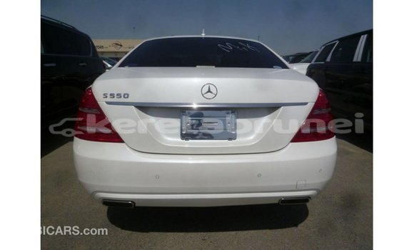 Buy Import Mercedes-Benz 190 White Car in Import - Dubai in Belait Buy Import Mercedes-Benz 190 White Car in Import - Dubai in Belait