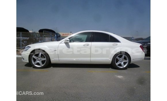 Buy Import Mercedes-Benz 190 White Car in Import - Dubai in Belait Buy Import Mercedes-Benz 190 White Car in Import - Dubai in Belait