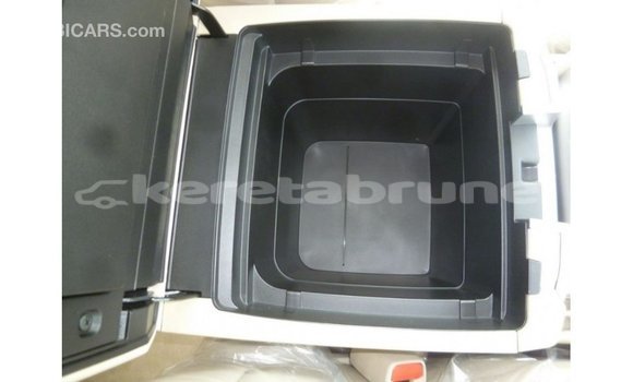 Buy Import Toyota Land Cruiser Black Car in Import - Dubai in Belait Buy Import Toyota Land Cruiser Black Car in Import - Dubai in Belait