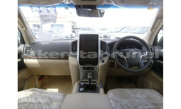 Buy Import Toyota Land Cruiser White Car in Import - Dubai in Belait Buy Import Toyota Land Cruiser White Car in Import - Dubai in Belait