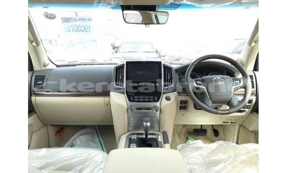 Buy Import Toyota Land Cruiser Black Car in Import - Dubai in Belait Buy Import Toyota Land Cruiser Black Car in Import - Dubai in Belait