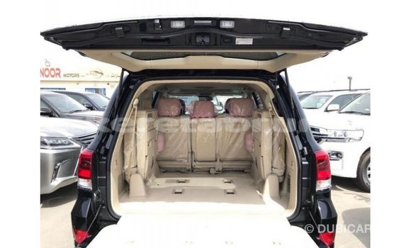 Buy Import Toyota Land Cruiser Black Car in Import - Dubai in Belait Buy Import Toyota Land Cruiser Black Car in Import - Dubai in Belait