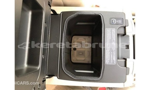 Buy Import Toyota Land Cruiser Black Car in Import - Dubai in Belait Buy Import Toyota Land Cruiser Black Car in Import - Dubai in Belait