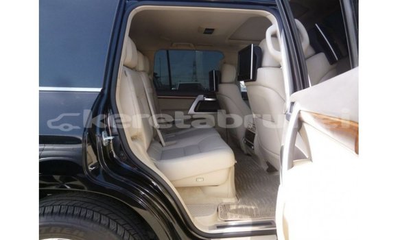 Buy Import Toyota Land Cruiser Black Car in Import - Dubai in Belait Buy Import Toyota Land Cruiser Black Car in Import - Dubai in Belait