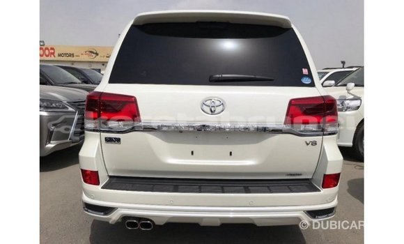 Buy Import Toyota Land Cruiser White Car in Import - Dubai in Belait Buy Import Toyota Land Cruiser White Car in Import - Dubai in Belait