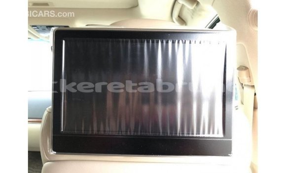 Buy Import Toyota Land Cruiser White Car in Import - Dubai in Belait Buy Import Toyota Land Cruiser White Car in Import - Dubai in Belait