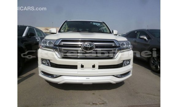 Buy Import Toyota Land Cruiser White Car in Import - Dubai in Belait Buy Import Toyota Land Cruiser White Car in Import - Dubai in Belait