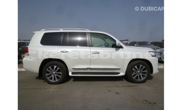 Buy Import Toyota Land Cruiser White Car in Import - Dubai in Belait Buy Import Toyota Land Cruiser White Car in Import - Dubai in Belait