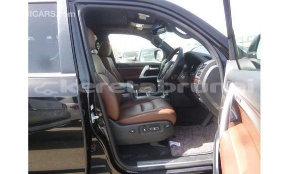 Buy Import Toyota Land Cruiser Black Car in Import - Dubai in Belait Buy Import Toyota Land Cruiser Black Car in Import - Dubai in Belait