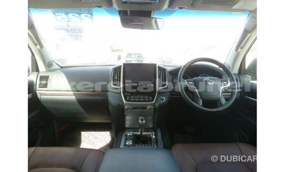 Buy Import Toyota Land Cruiser Red Car in Import - Dubai in Belait Buy Import Toyota Land Cruiser Red Car in Import - Dubai in Belait