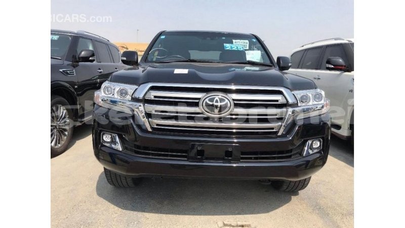 Big with watermark toyota land cruiser belait import dubai 2714