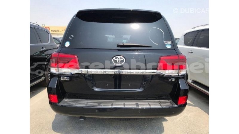 Big with watermark toyota land cruiser belait import dubai 2714