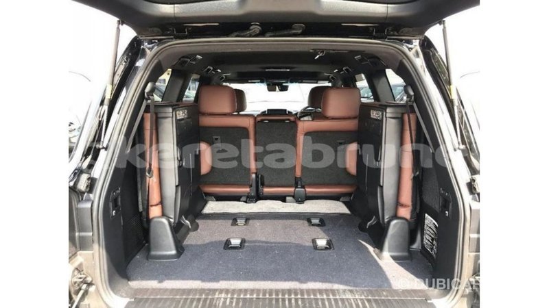 Big with watermark toyota land cruiser belait import dubai 2714